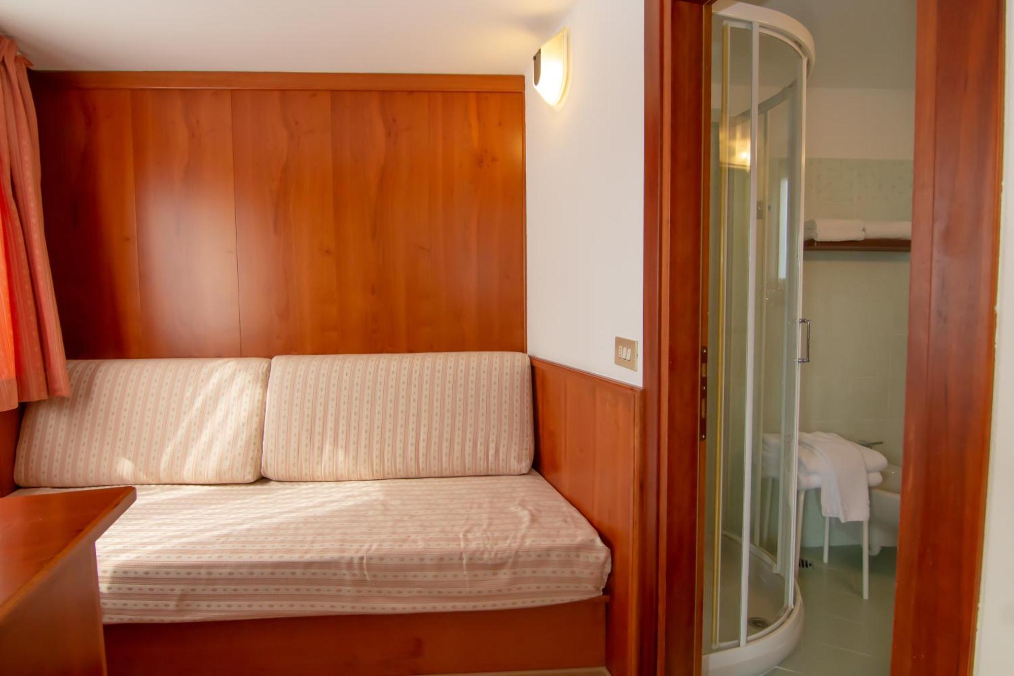Hotel Miralago Bossico Camera foto
