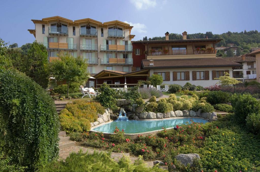 Hotel Miralago Bossico Esterno foto